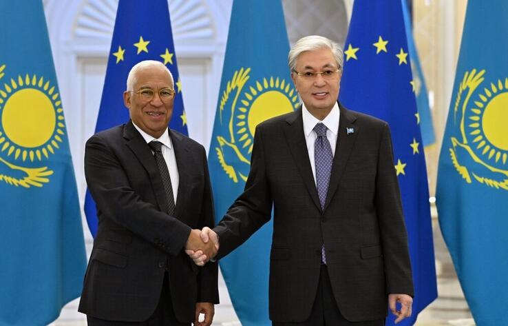 Президент Евросовета Антониу Кошта прибыл в Акорду