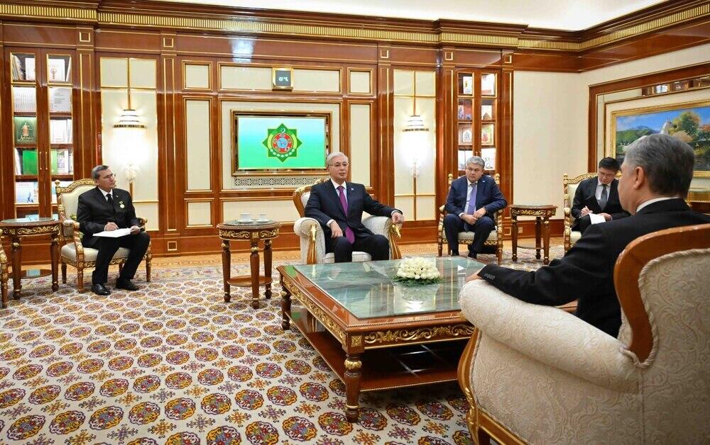 Токаев принимает участие в форуме мира и доверия в Ашхабаде. Фото: Акорда