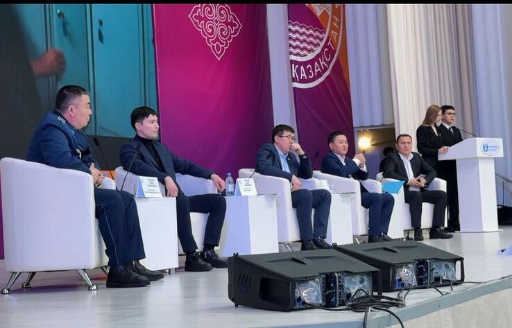 Жастар қауіпсіздігіне арналған "Студенттер заң үшін" галстуксыз форматтағы форум
