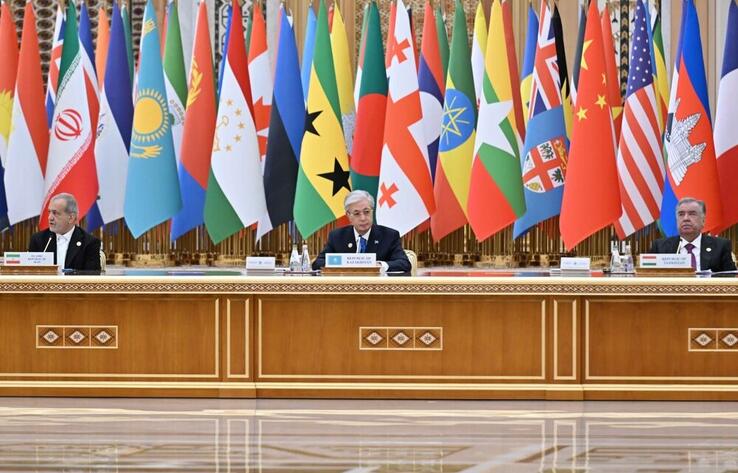 Токаев обозначил позицию Казахстана по ключевым международным конфликтам и инициативам мира