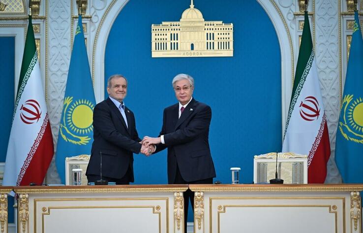 Қазақстан мен Иран президенттері кеңейтілген құрамда келіссөз жүргізді