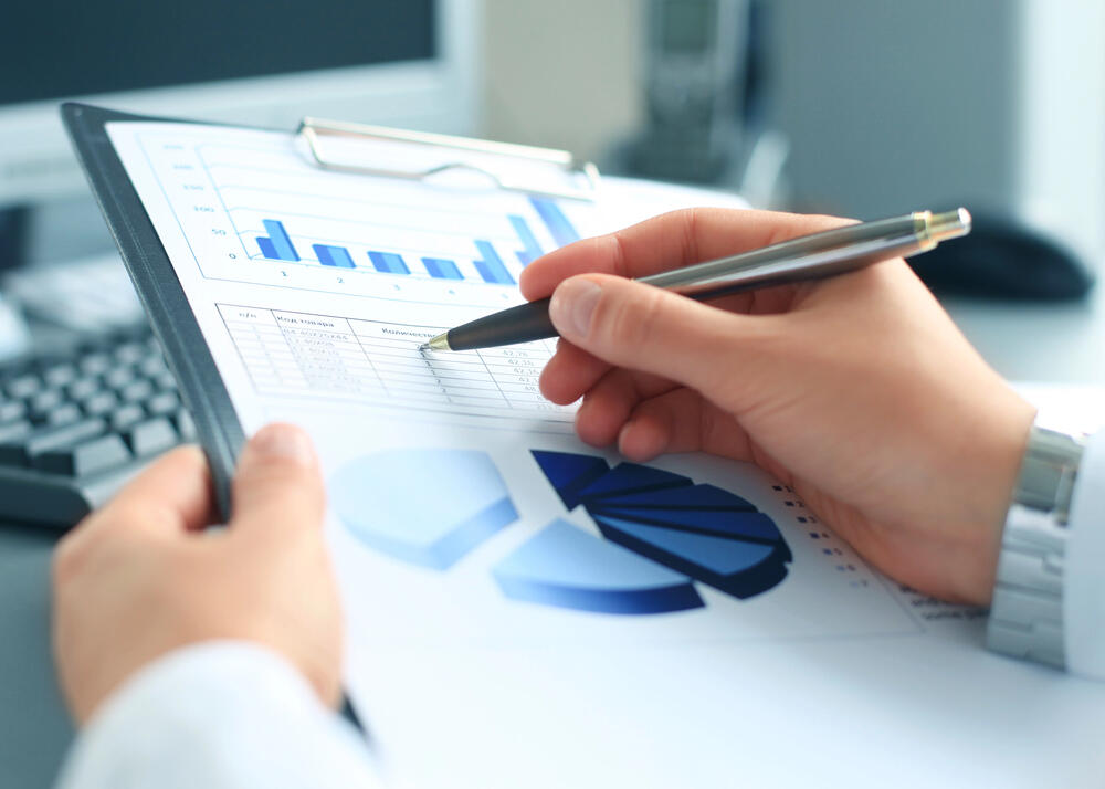 Сужение торгового профицита оказывает давление на платежный баланс и курс - Нацбанк РК