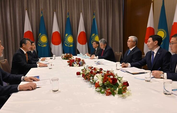 Қасым-Жомарт Тоқаев Hitachi Construction Machinery компаниясының президенті Масафуми Сэнзакиді қабылдады