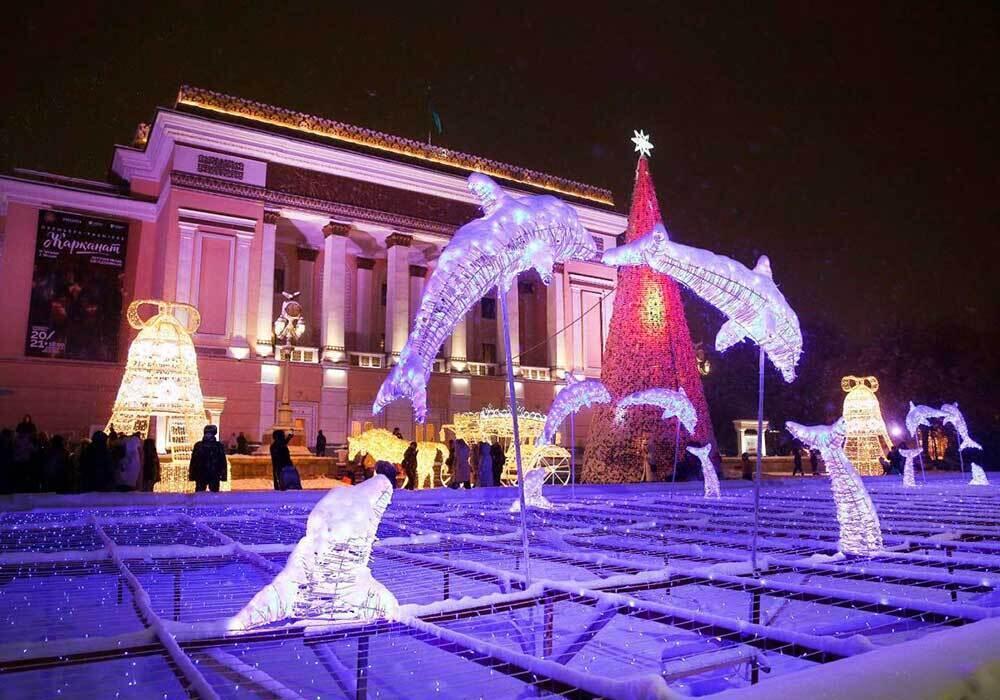 New Year's trees were lit in cities across Kazakhstan. Images | Almaty gov.kz