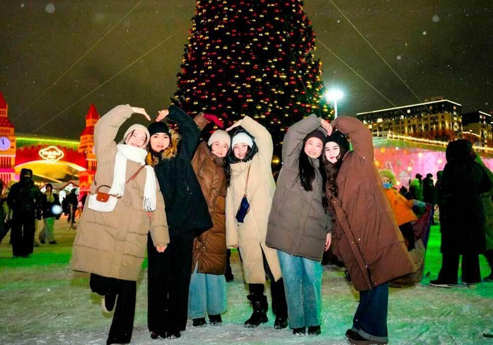 New Year's trees were lit in cities across Kazakhstan. Images | Astana gov.kz