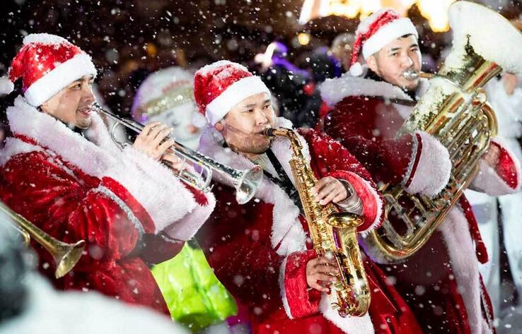 New Year's trees were lit in cities across Kazakhstan