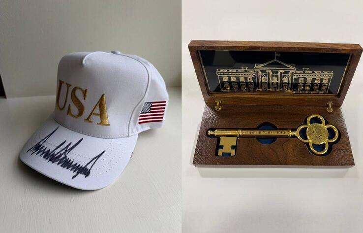 Президент США передал подарки президенту Казахстана