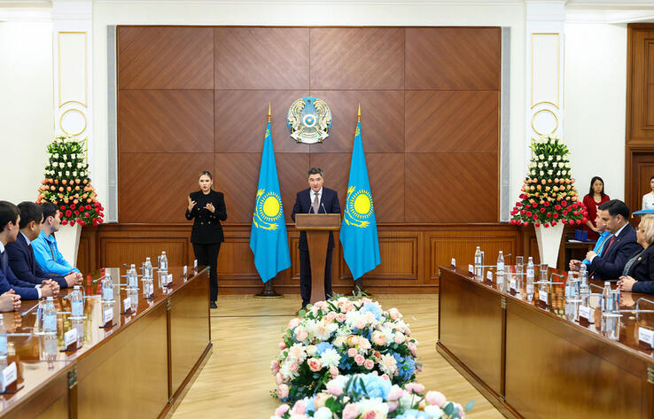 Олжас Бектенов Президент атынан XXV жазғы Сурдлимпиада ойындарының жүлдегерлері мен жаттықтырушыларына мемлекеттік наградалар табыс етті