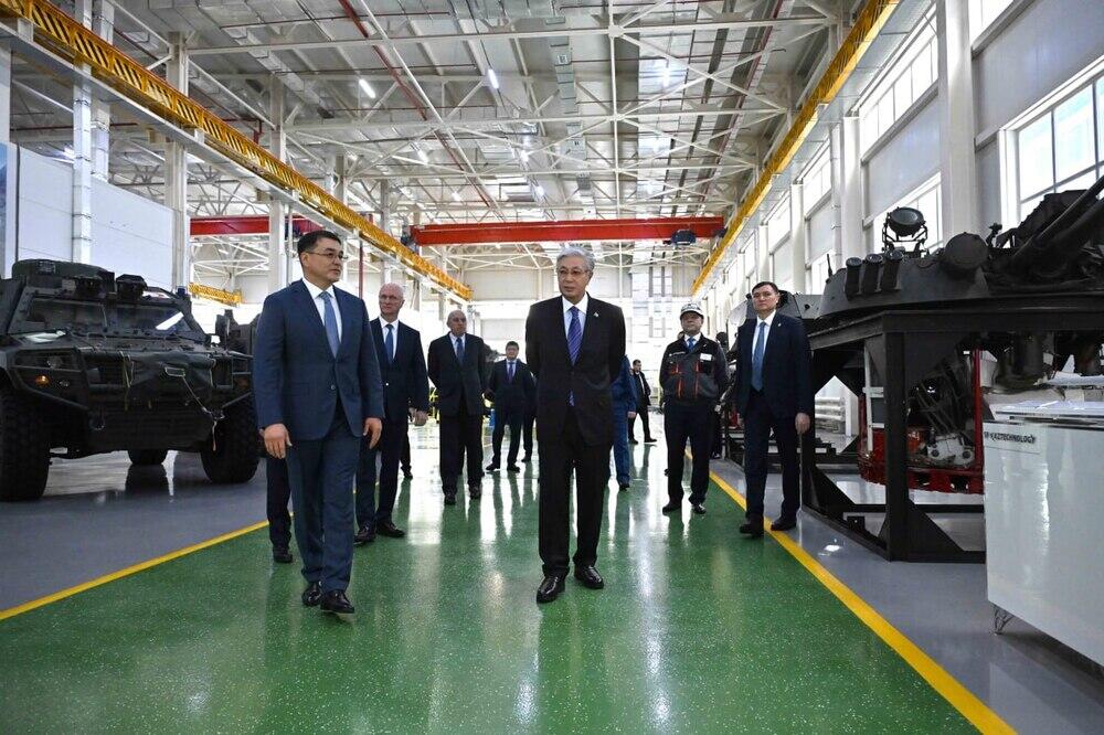 Президент Besqaru зауытымен танысты