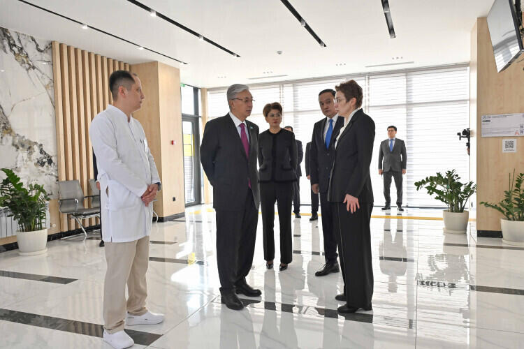 Қасым-Жомарт Тоқаев Тараздағы аритмология клиникасының жұмысымен танысты