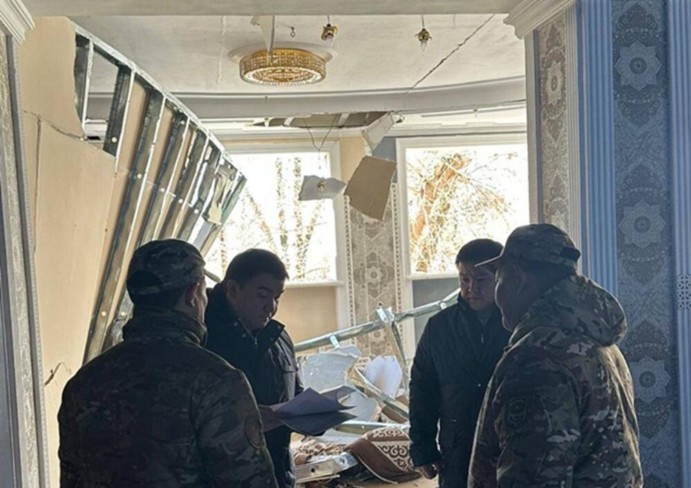 В Кентау произошел взрыв газа в заведении общепита, погиб один человек