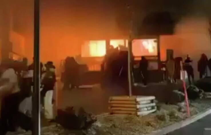 Десятки людей погибли при пожаре на горнолыжном курорте в Швейцарии 