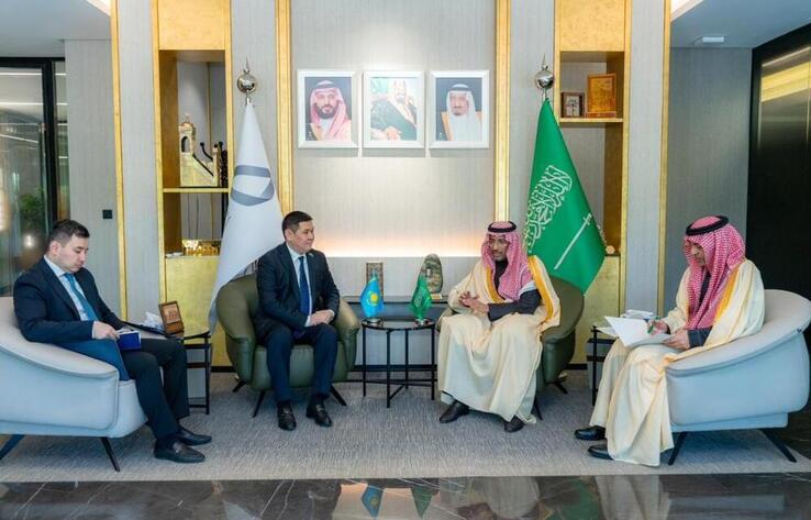 Дипломаты Казахстана провели ряд встреч за рубежом