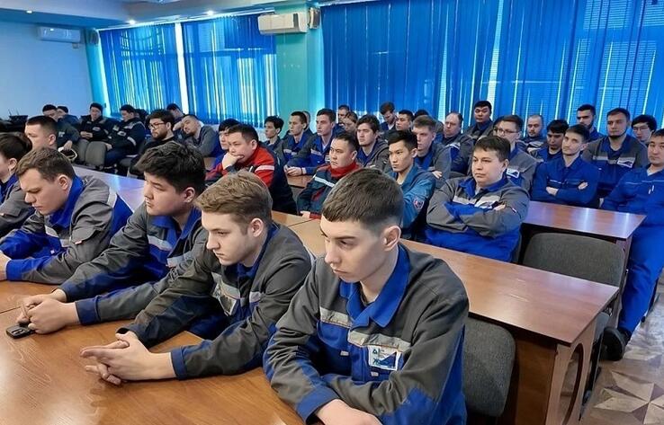 В Усть-Каменогорске с рабочей молодежью проводят профилактические беседы о правонарушениях 