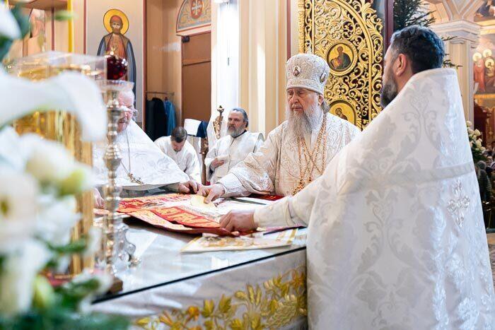 Рождественская Литургия прошла в Вознесенском соборе Алматы. Фото: mitropolia.kz