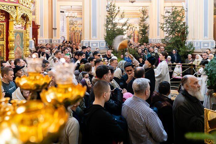 Рождественская Литургия прошла в Вознесенском соборе Алматы. Фото: mitropolia.kz