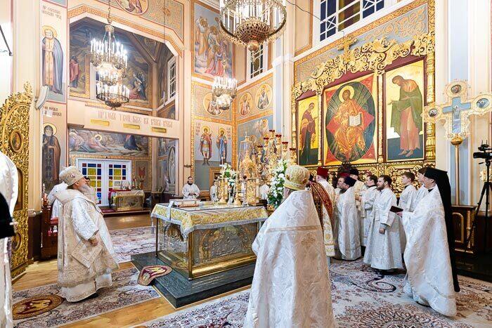 Рождестволық литургия Алматыдағы Вознесенский соборында өтті. Сурет: mitropolia.kz