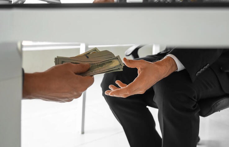 Сыбайлас жемқорлық туралы хабарлағандарға 24 млн теңгеден астам сыйақы берілді