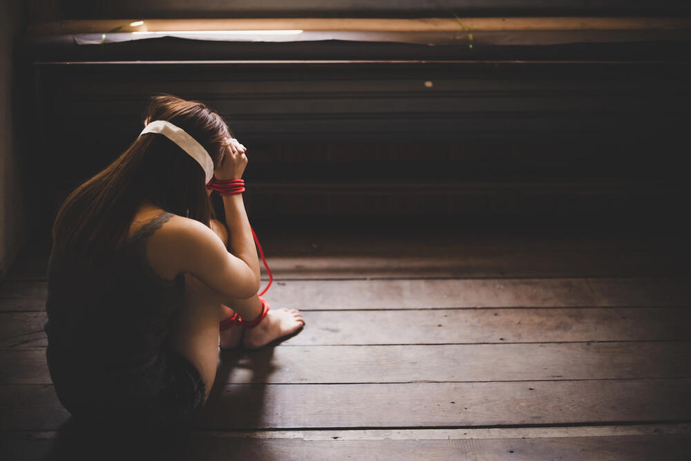 Число случаев торговли людьми возросло втрое в Казахстане 