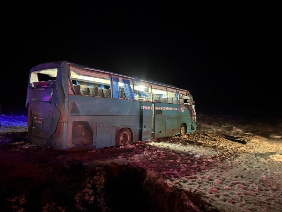 В результате ДТП с участием пассажирского автобуса в Мангистауской области погибли четыре человека