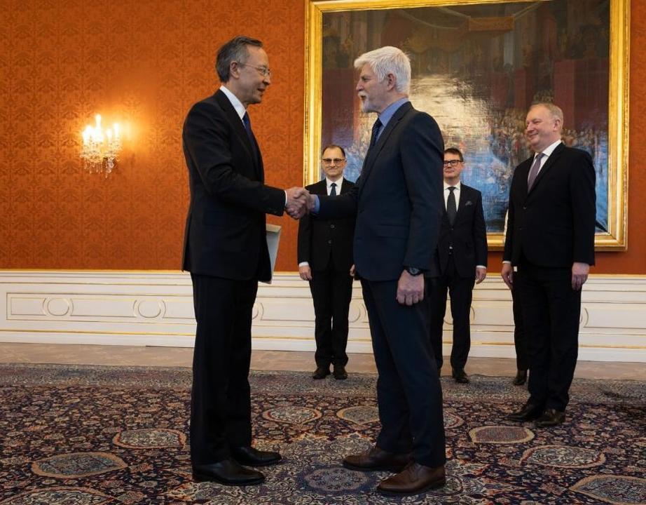 Қазақстан Елшісі Чехия Президентіне сенім грамоталарын тапсырды