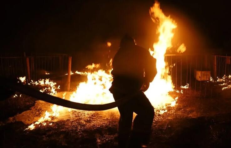 Ребенок погиб при пожаре в частном доме в СКО