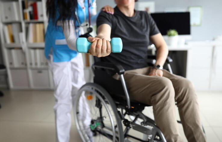 Еңбек министрлігі арнайы әлеуметтік қызметтер көрсететін кейбір ұйымдар үшін жаңа стандарттарды енгізеді