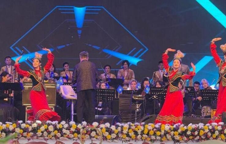 Kazakh Artists Perform in New Delhi