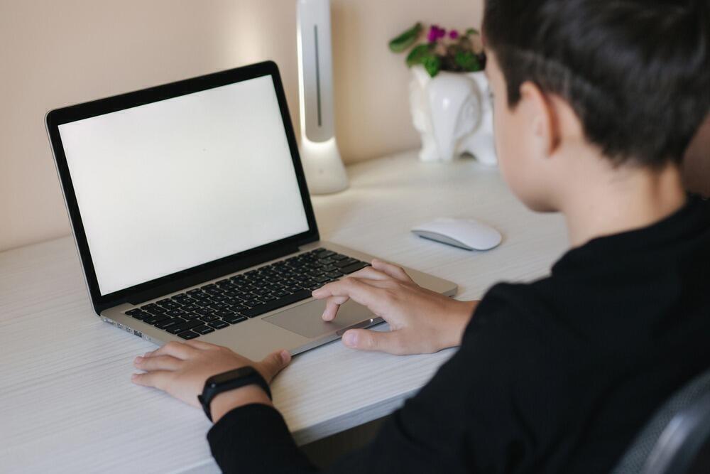 Kazakhstan to discuss draft law on social media ban for children