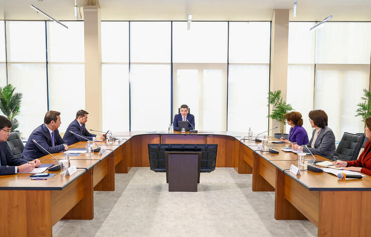 Automatic Pre-Filling of VAT Declarations and "Digital VAT": Olzhas Bektenov Held a Meeting on Tax Administration