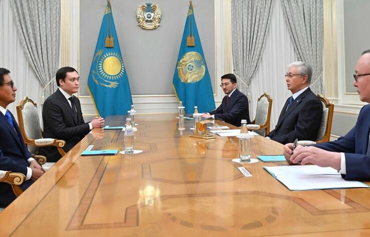 Мемлекет басшысы қазақстандық IT-кәсіпкерлер Ерзат Дулат пен Мұрат Әбдірахмановты қабылдады