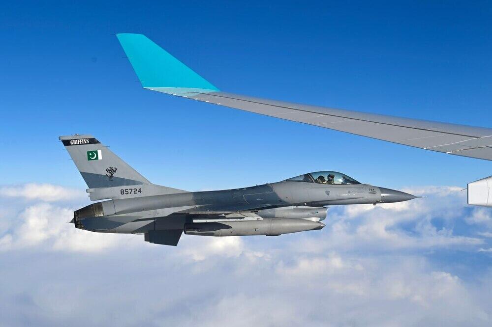 Токаев прибыл с государственным визитом в Пакистан
