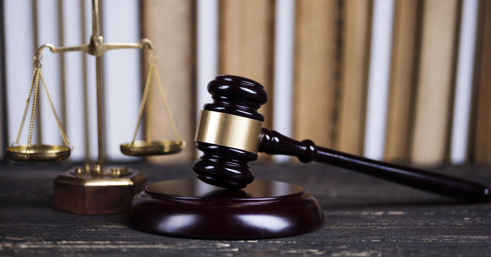 В Актобе осудили пенсионера, от которого родила школьница