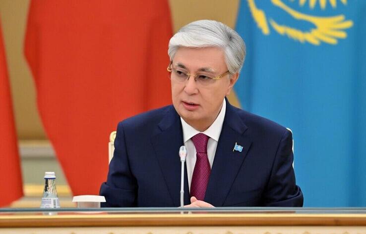 Tokayev meets with deputy defense ministers