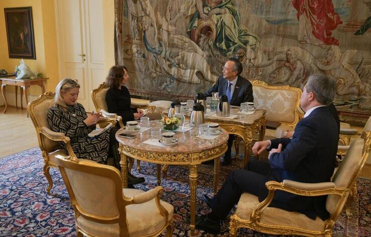 Қазақстан мен Чехия конституциялық реформалар мен екіжақты ынтымақтастықты талқылады