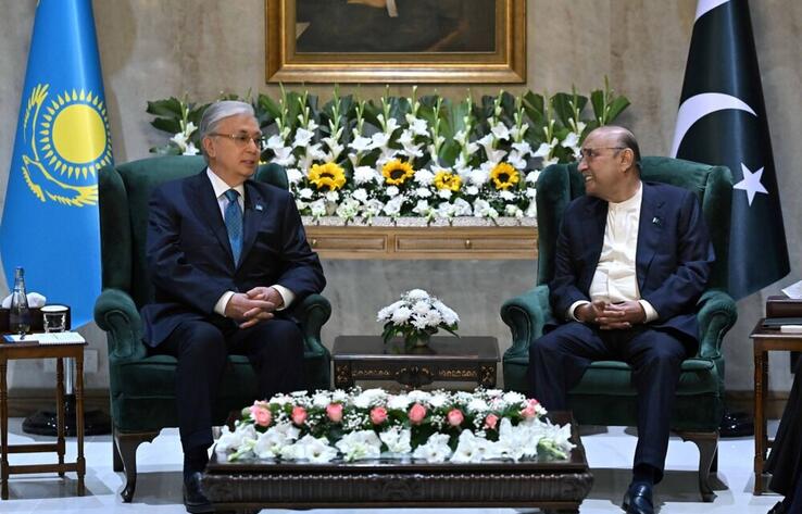 Мемлекет басшысы Пәкістан Президенті Асиф Али Зардаримен келіссөз жүргізді