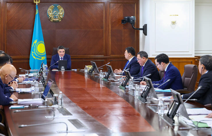 Инвестициялар және инфрақұрылым: Премьер-министр Мемлекет басшысының тапсырмалары аясында Алатау қаласын дамыту жөніндегі кеңес отырысын өткізді