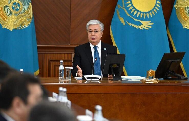 Сегодня президент проведет расширенное заседание правительства
