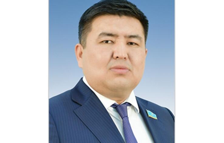 Елнур Бейсенбаев сложил полномочия депутата мажилиса