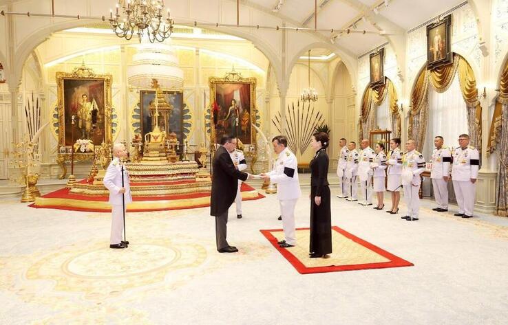 Ambassador of Kazakhstan Presents Credentials to the King of Thailand