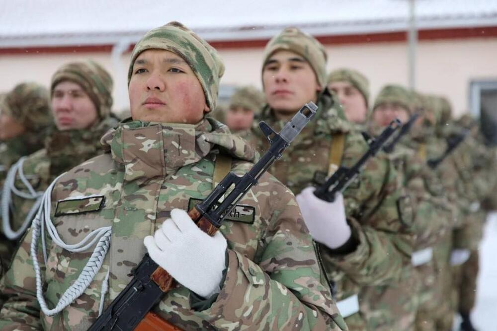 В Минобороны напомнили казахстанцам о незаконности услуг по "освобождению от армии"