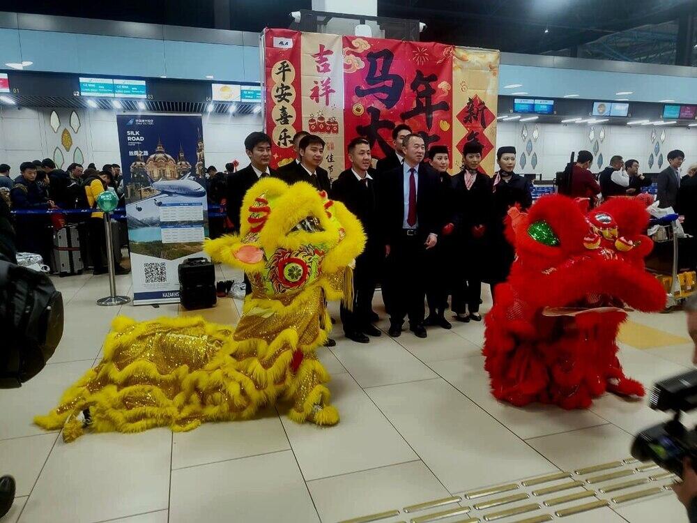 Алматы әуежайында Қытай Жаңа жылын мерекелеу. Сурет: Kazakhstan Today