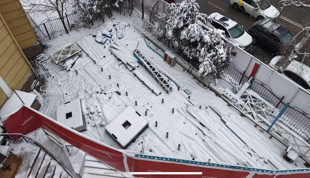 В Алматы по решению суда снесли летнюю террасу ресторана
