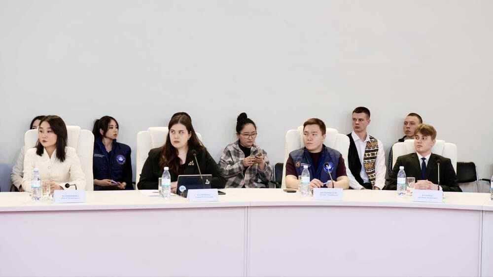 В ВКО этнокультурные объединения и молодежь поддержали проект новой Конституции