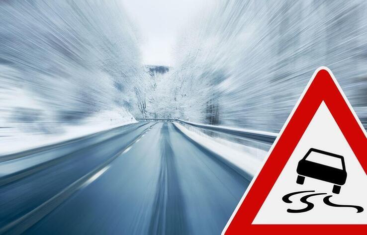 Шесть человек пострадали в результате массового ДТП на трассе в области Жетысу