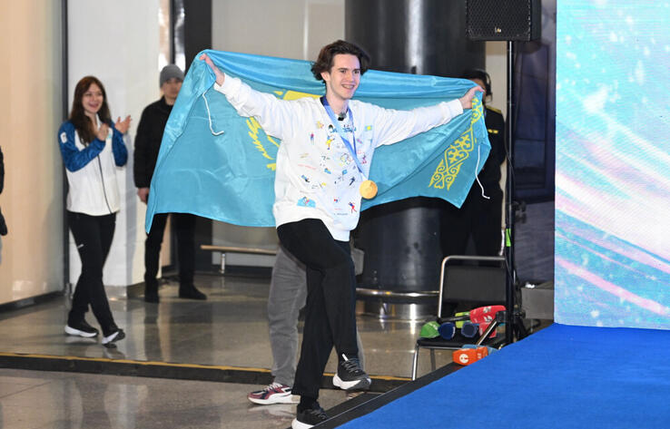 Olympic Champion Mikhail Shaidorov Given Ceremonial Welcome in Astana
