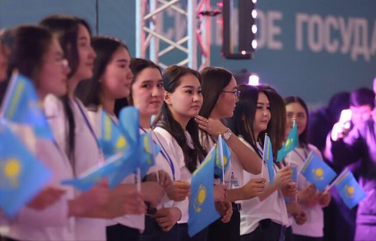 Более 12 тысяч человек собрал масштабный live-концерт на Востоке страны
