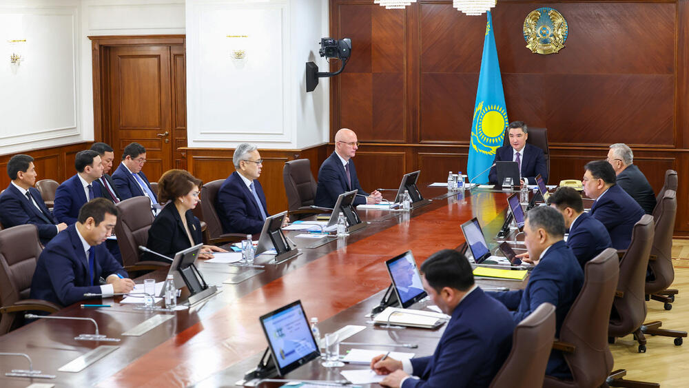 Мемлекет басшысының қолдауының арқасында үшінші жыл қатарынан қомақты қаражат бөлінуде - Олжас Бектенов егіс науқанын 1 трлн теңгеге қаржыландыру туралы