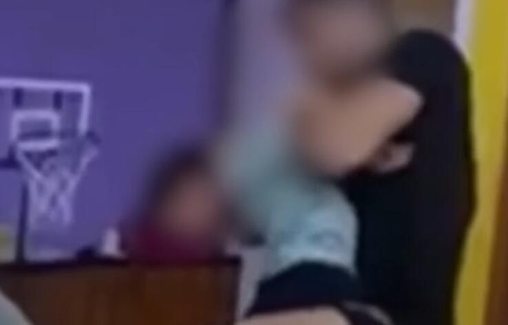 В Алматы задержали работника коррекционного центра 