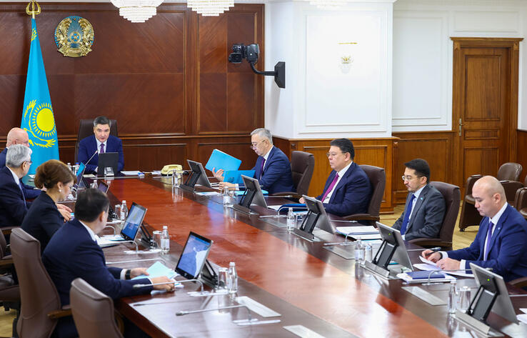 Үкіметте автожол жобалары мен өңіраралық жолдарды дамыту жөніндегі Президент тапсырмаларын жүзеге асыру барысы қаралды